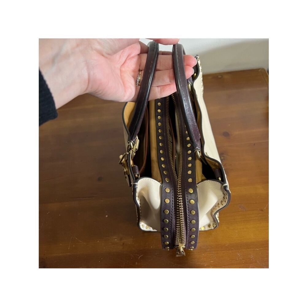 Coach Rogue 25 with Rivets - Picture 4 of 13